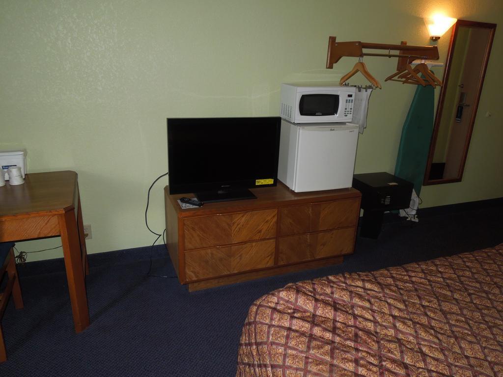 Travelodge - Cincinnati Sharonville Oda fotoğraf