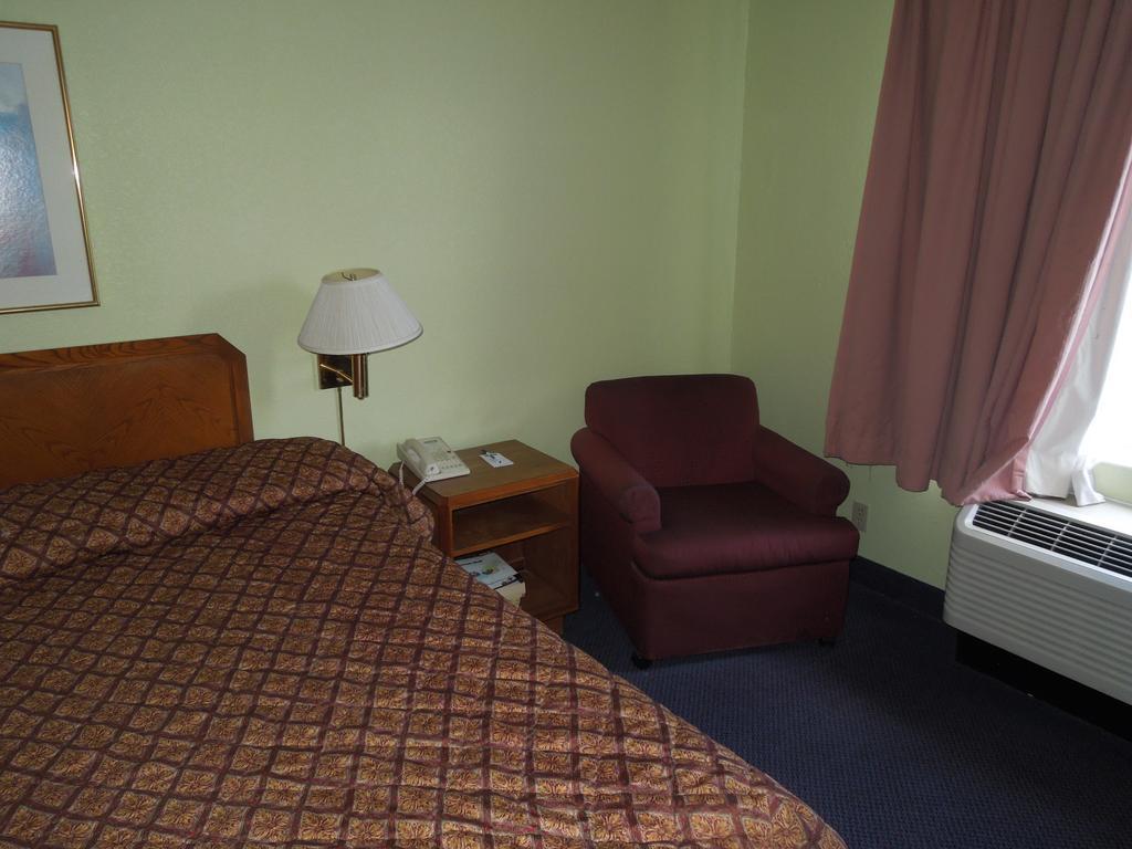 Travelodge - Cincinnati Sharonville Oda fotoğraf